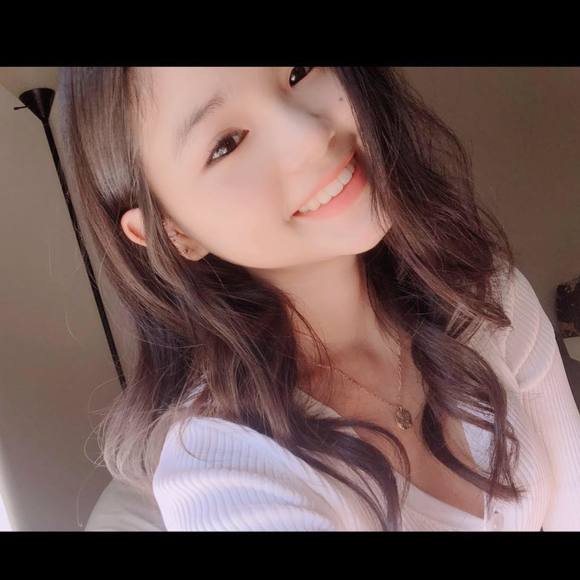 Meet your Posher, Sarah - Picture 1 of 1